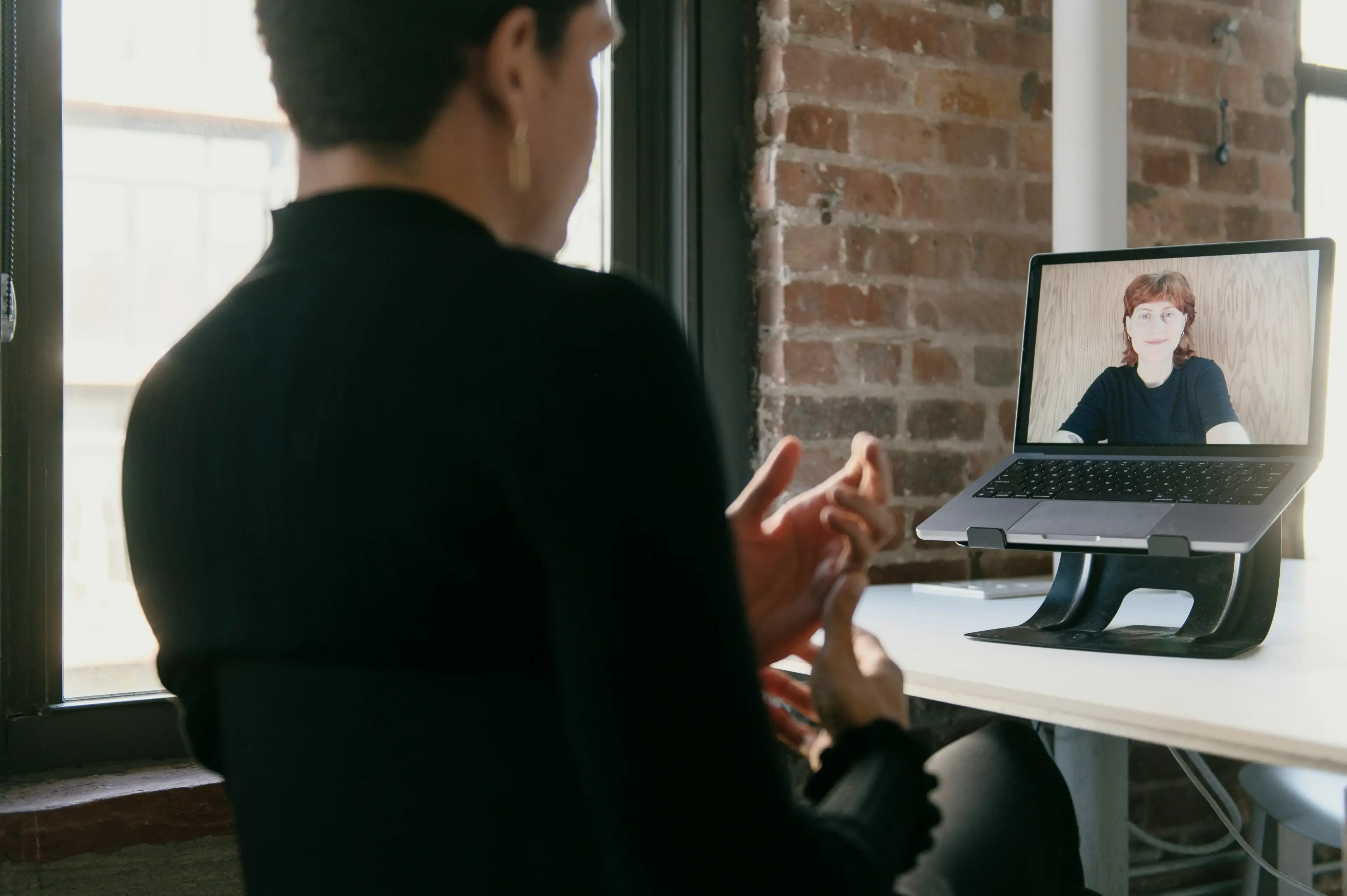 stakeholder-interviews-2.webp